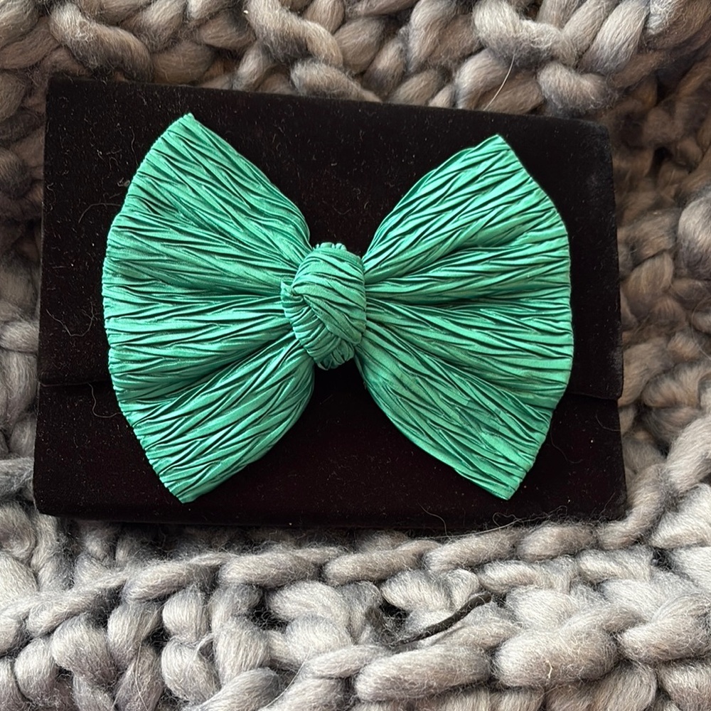 Stylish Teal Bow Hair Clip